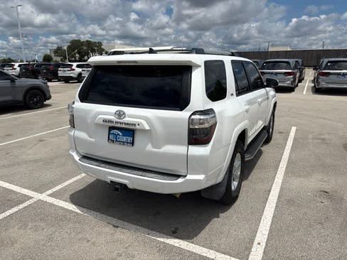 Used 2019 Toyota 4Runner SR5 RWD image 5