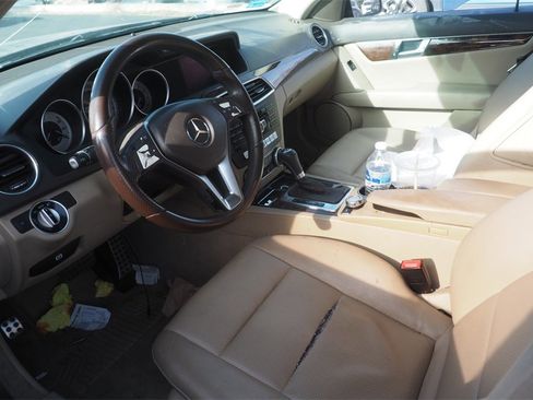 Used 2013 Mercedes-Benz C 250 Sedan image 5