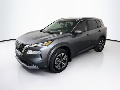 Used 2023 Nissan Rogue SV w/ SV Premium B Package FWD image 3