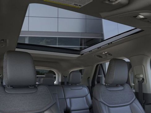 New 2026 Ford Explorer Active w/ Active Comfort Package image 22
