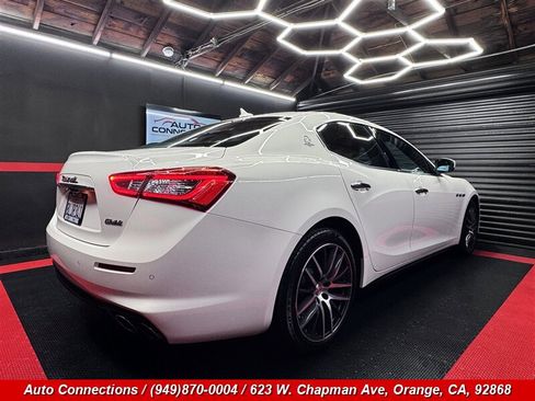 Used 2019 Maserati Ghibli image 3