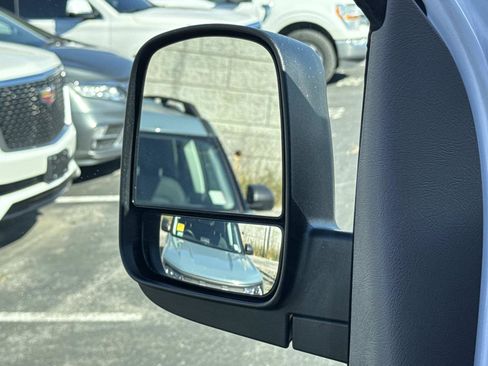 Used 2023 GMC Savana 2500 w/ Driver Convenience Package image 17