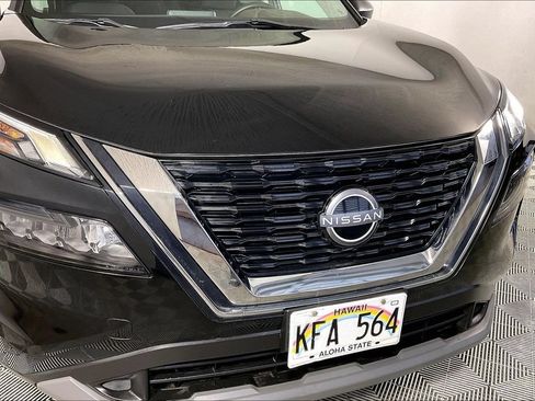 Used 2023 Nissan Rogue S AWD/4WD image 29
