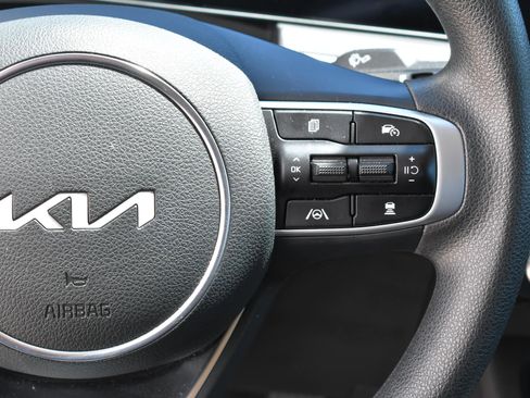 Used 2025 Kia K5 LXS FWD image 20