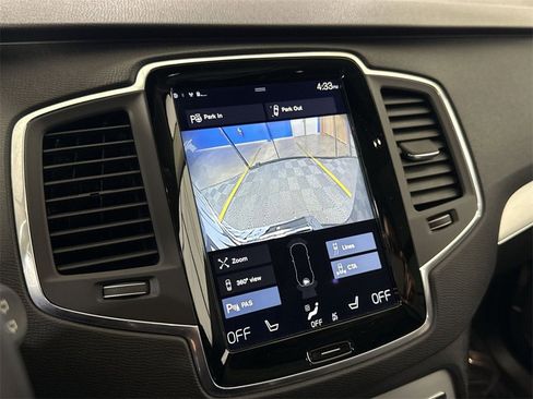 Used 2018 Volvo XC90 T5 Momentum w/ Convenience Package image 27