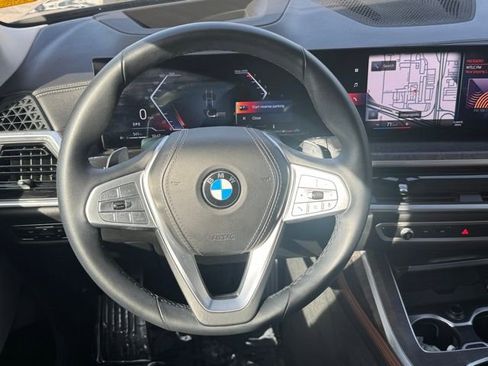 Certified 2023 BMW X7 xDrive40i w/ Executive Package image 19