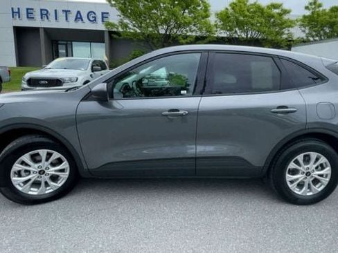 Used 2025 Ford Escape Active AWD/4WD image 5
