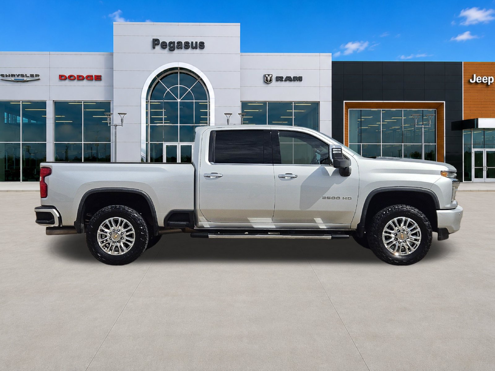 Used 2021 Chevrolet Silverado 2500 High Country AWD/4WD image 7