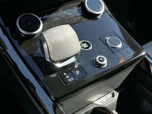 Used 2023 Land Rover Range Rover Sport SE Dynamic image 21