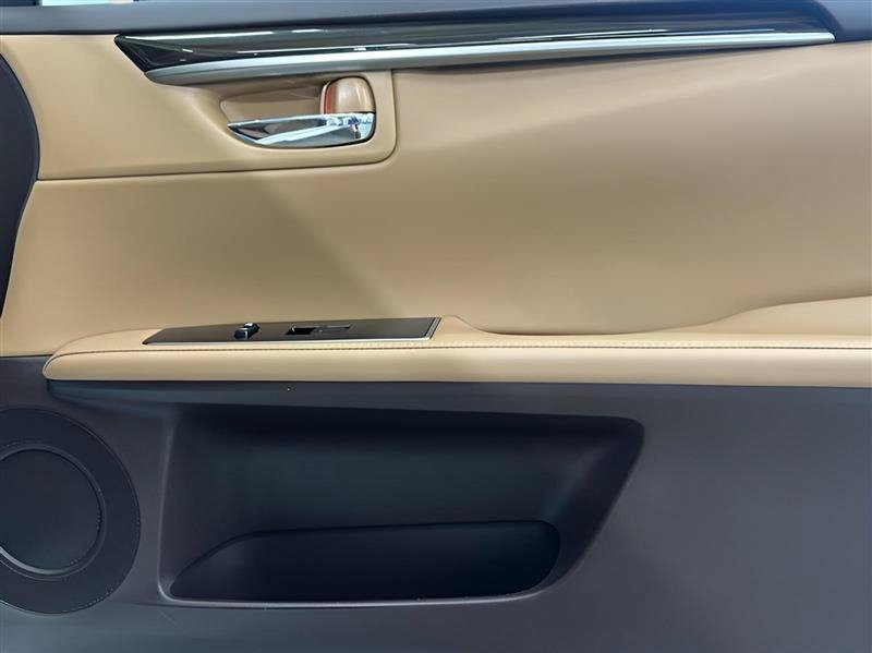 Used 2017 Lexus ES 350 w/ Navigation System Package FWD image 9