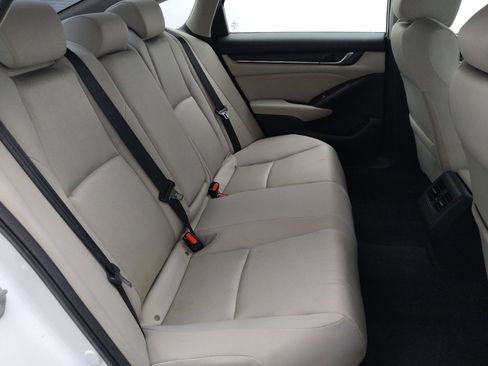 Used 2018 Honda Accord EX image 19
