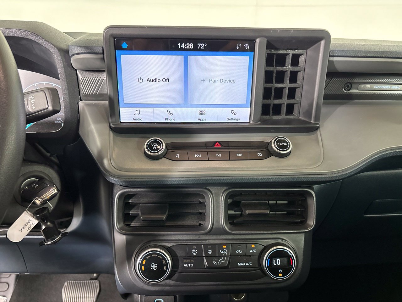 Used 2022 Ford Maverick XL FWD image 16