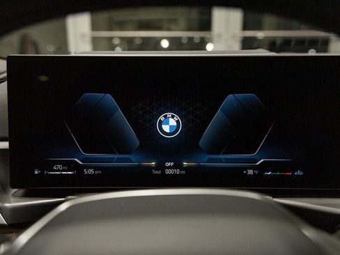 Used 2026 BMW 330i xDrive Sedan w/ Premium Package image 27