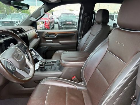 Used 2023 GMC Sierra 1500 Denali w/ Denali Reserve Package AWD/4WD image 7