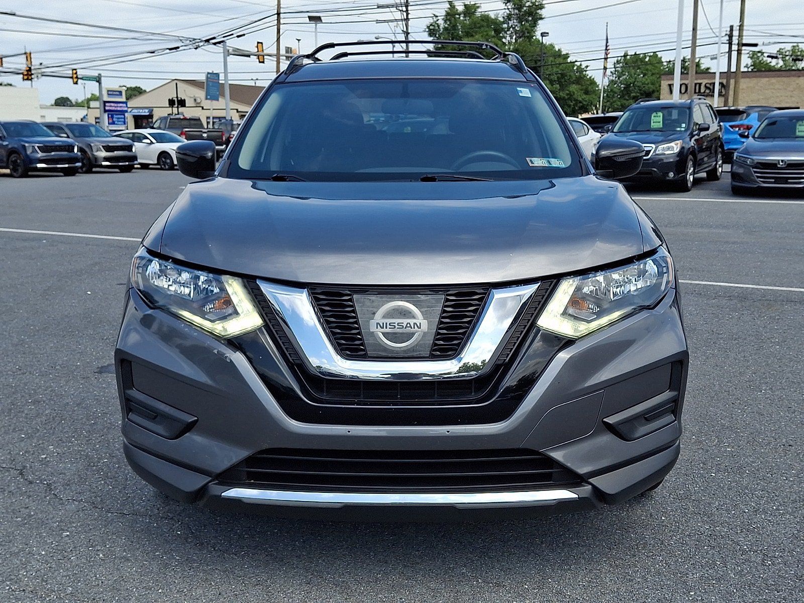 Used 2017 Nissan Rogue SV w/ Midnight Edition AWD/4WD image 2