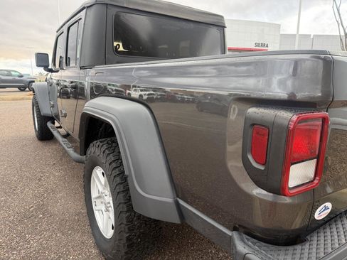 Used 2020 Jeep Gladiator Sport w/ Quick Order Package 24S image 14