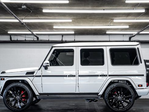 Used 2016 Mercedes-Benz G 63 AMG 4MATIC image 2