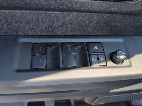 Used 2023 Toyota Tundra SR5 w/ SR5 Convenience Package AWD/4WD image 16