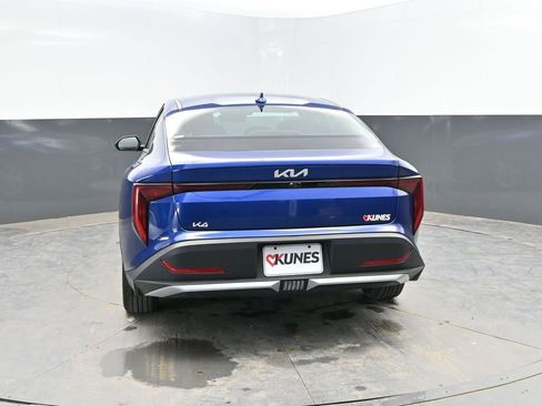 Used 2025 Kia K4 LXS image 7