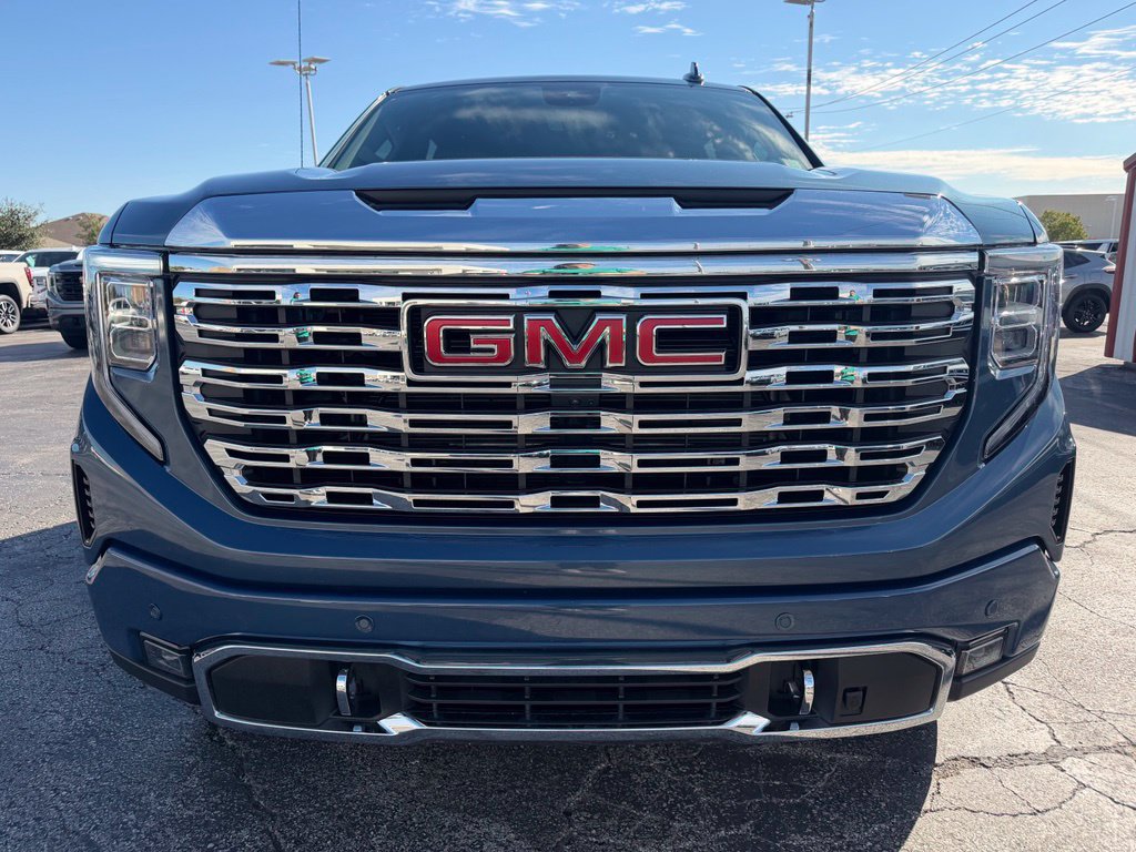 Used 2026 GMC Sierra 1500 Denali AWD/4WD image 8