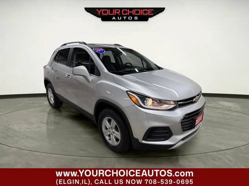 Used 2017 Chevrolet Trax LT w/ LT Convenience Package AWD/4WD image 9
