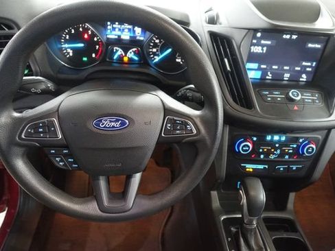 Used 2019 Ford Escape SE FWD image 12