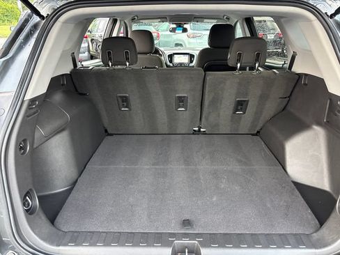 Used 2020 GMC Terrain SLE w/ Driver Convenience Package FWD image 34