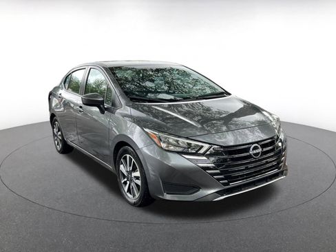 Used 2025 Nissan Versa SV image 1