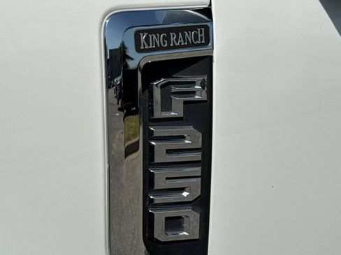 Used 2022 Ford F250 King Ranch w/ King Ranch Ultimate Package AWD/4WD image 6
