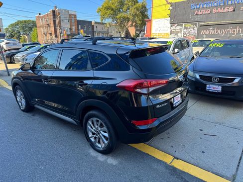 Used 2017 Hyundai Tucson SE image 5