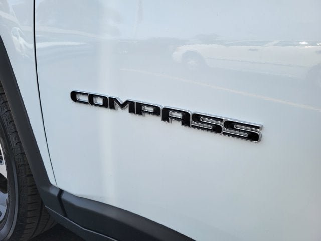 Certified 2023 Jeep Compass Limited AWD/4WD image 29