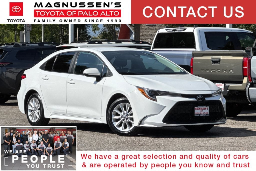 Used 2021 Toyota Corolla LE w/ LE Convenience Package FWD image 1
