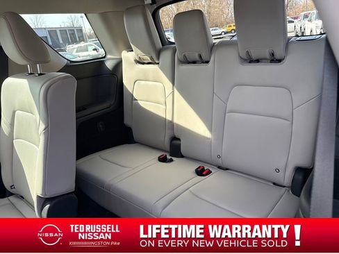 New 2026 Nissan Pathfinder SL FWD image 31