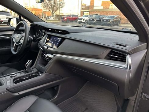 Certified 2024 Cadillac XT5 Luxury w/ LPO, Floor Liner Package image 22