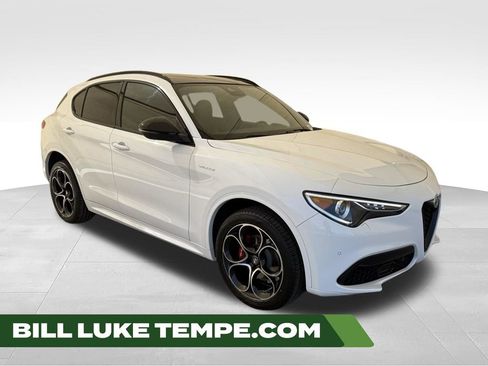 Used 2023 Alfa Romeo Stelvio Veloce AWD/4WD image 1