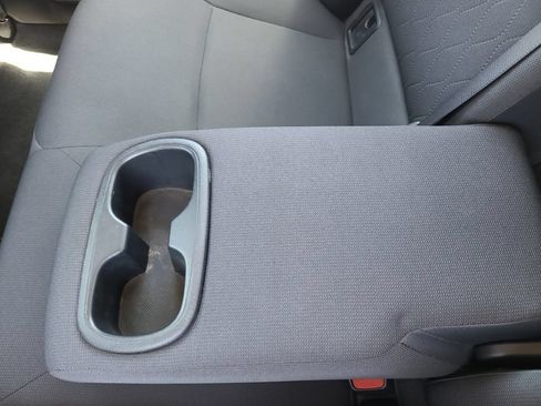 Used 2020 Toyota Corolla LE w/ Carpet Mat Package (TMS) FWD image 30