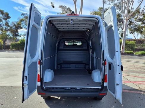 New 2026 Mercedes-Benz Sprinter 2500 image 21