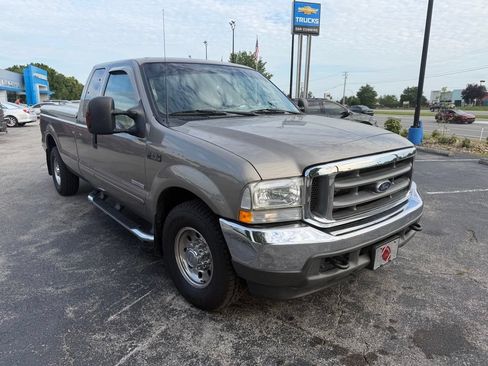 Used 2003 Ford F250 XL RWD image 2