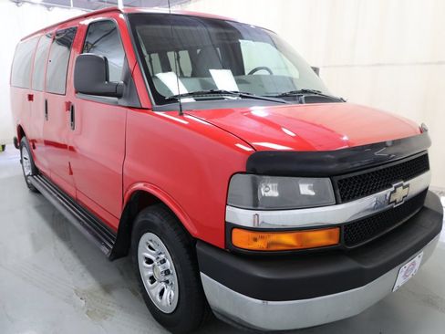 Used 2011 Chevrolet Express 1500 LT w/ LT Preferred Equipment Group RWD image 5