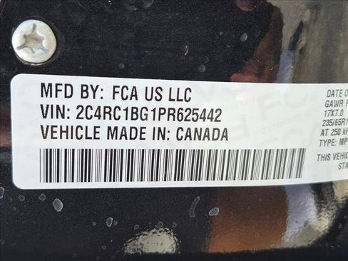 Used 2023 Chrysler Pacifica Touring-L FWD image 24