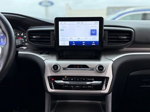 Certified 2023 Ford Explorer XLT image 23