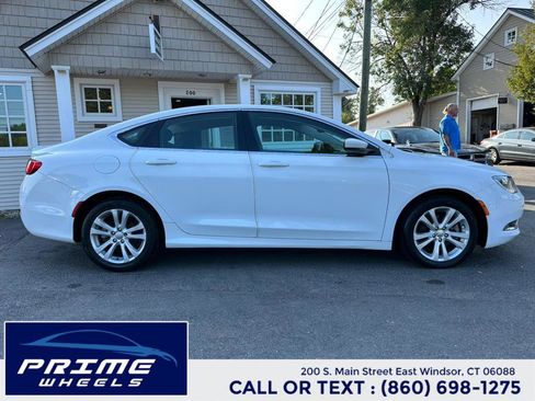 Used 2015 Chrysler 200 Limited image 8
