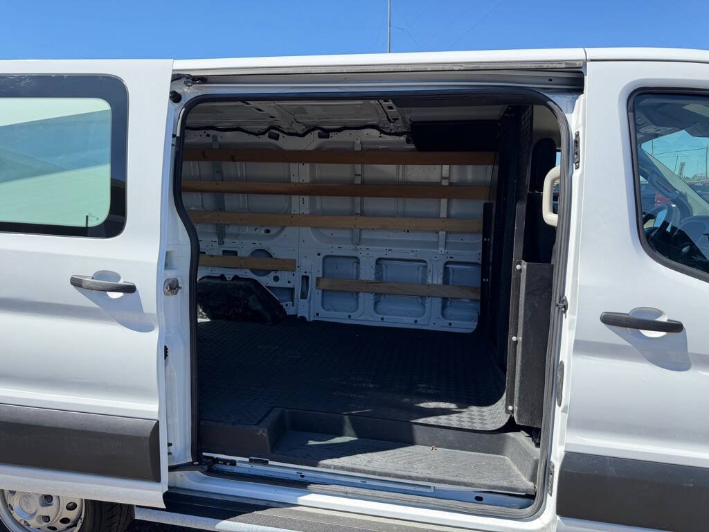 Used 2024 Ford Transit 250 Low Roof AWD w/ Exterior Upgrade Package image 35