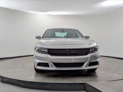 Used 2021 Dodge Charger SXT w/ Leather Interior Group RWD image 12