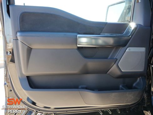 New 2025 Ford F150 Platinum w/ FX4 Off-Road Package image 14