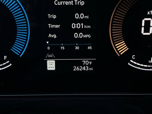 Used 2025 Hyundai Kona SEL image 40