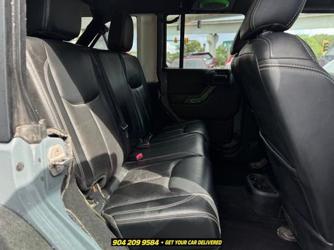 Used 2014 Jeep Wrangler Unlimited Rubicon AWD/4WD image 22