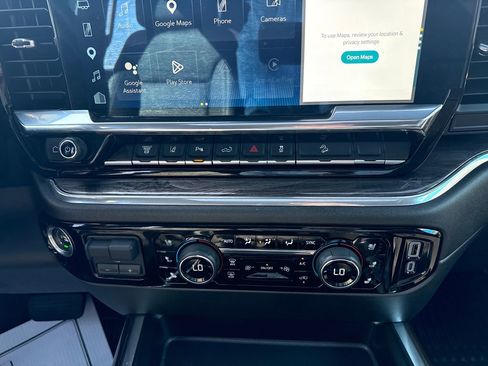Used 2025 Chevrolet Silverado 2500 LTZ w/ LTZ Plus Package AWD/4WD image 21