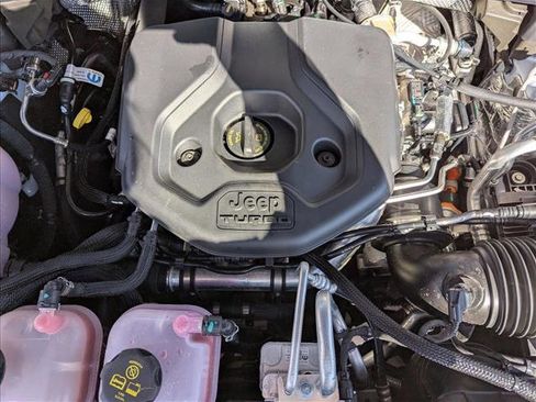 Used 2023 Jeep Grand Cherokee image 25