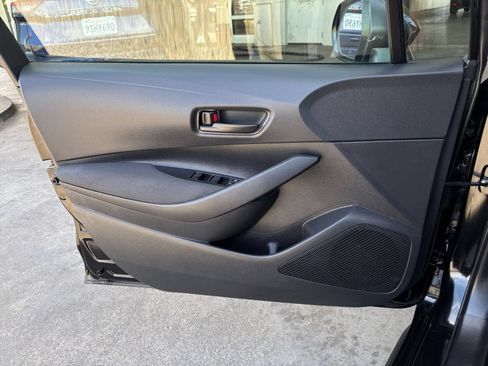 Used 2025 Toyota Corolla LE FWD image 18